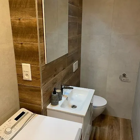 Apartman Grener דירה סוויט
